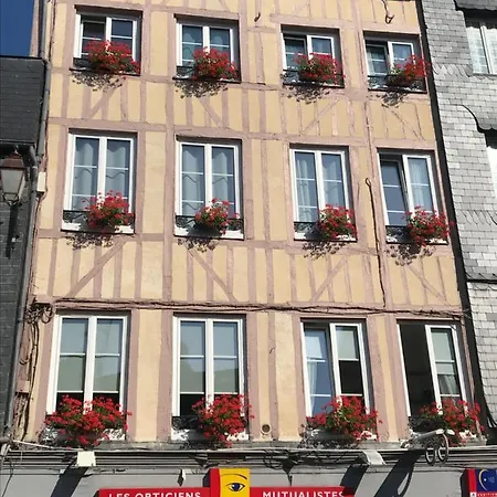 Apartment Charles Baudelaire *