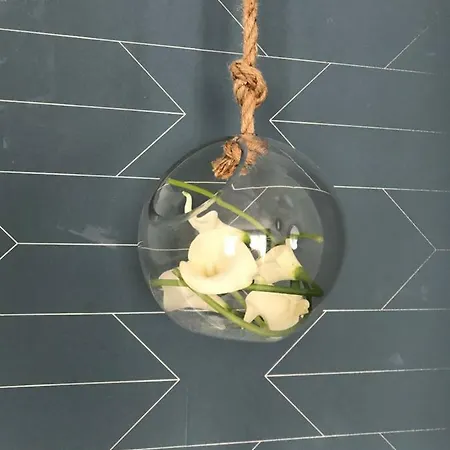 Charles Baudelaire شقة