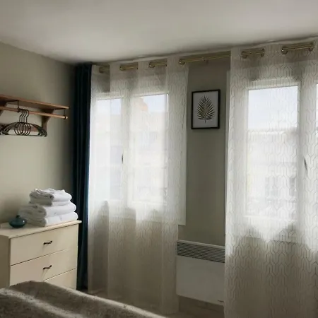 شقة Charles Baudelaire