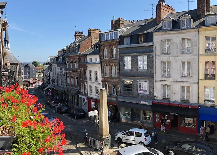 Charles Baudelaire Apartman