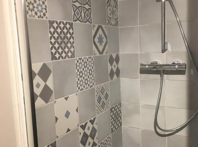 Charles Baudelaire Apartman